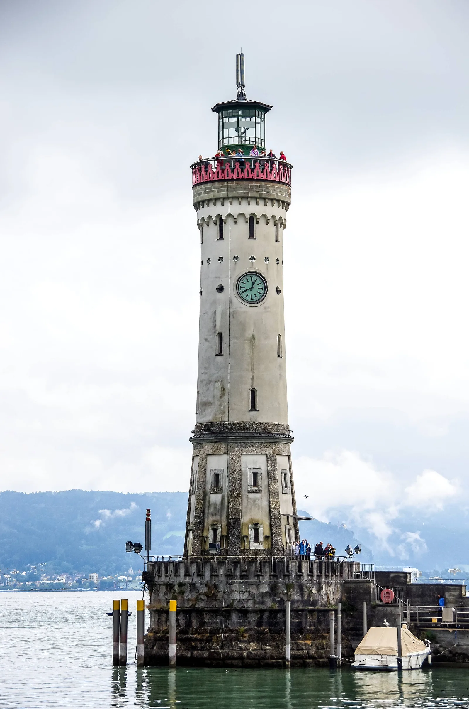 Real building: New Lindau Lighthouse