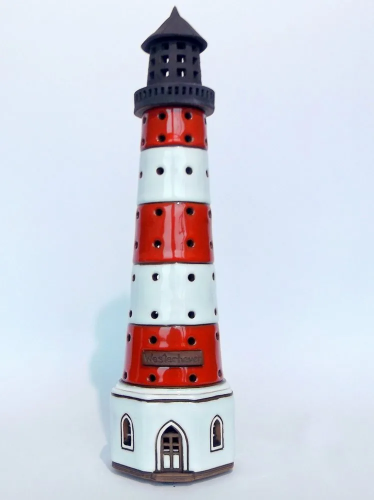 Lighthouses — Model LEU-04