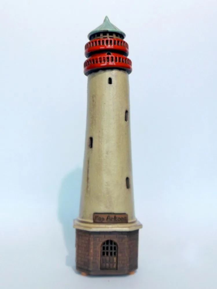 Lighthouses — Model LEU-07